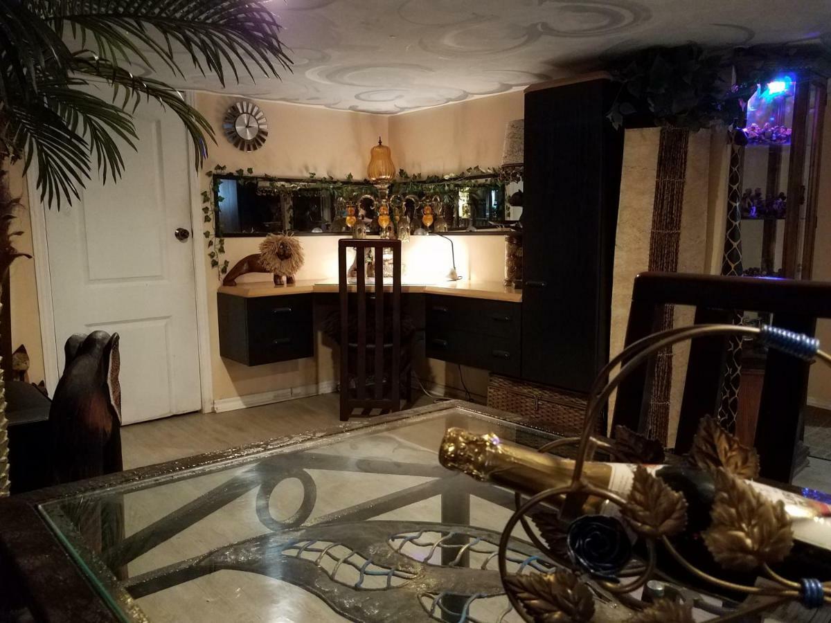 蒙特利尔 Exotic Large Basement Studio酒店 外观 照片